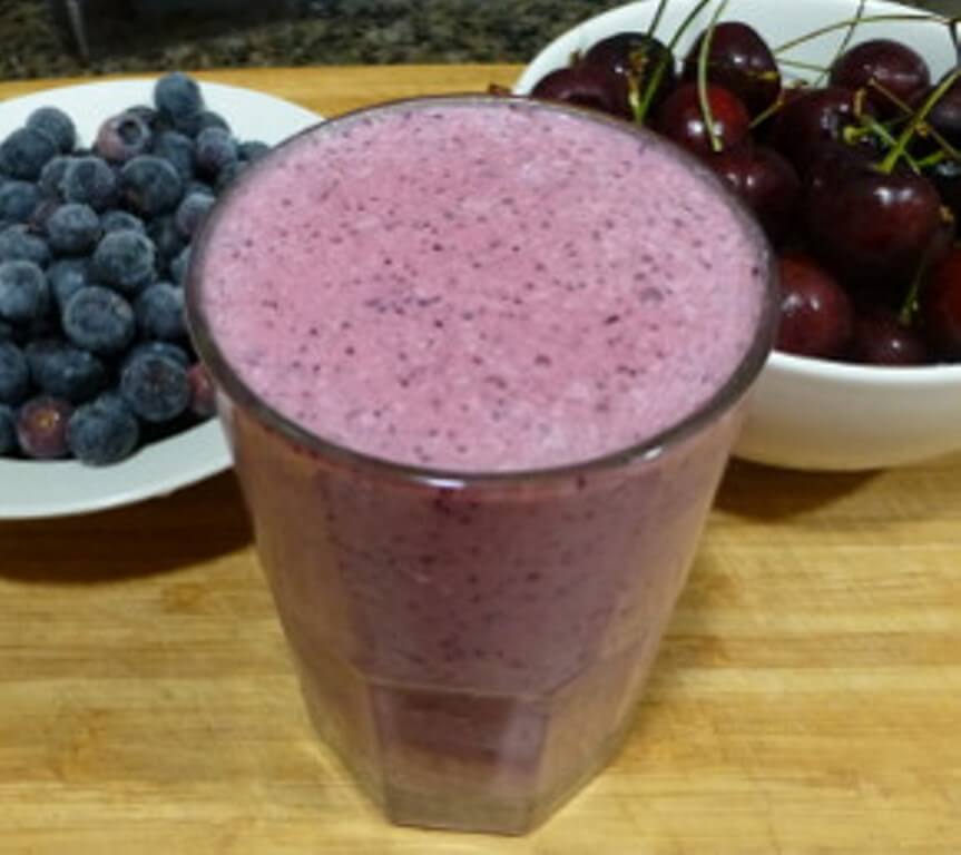 Cseresznyés áfonyaturmix smoothie recept az egészséges ízületekért